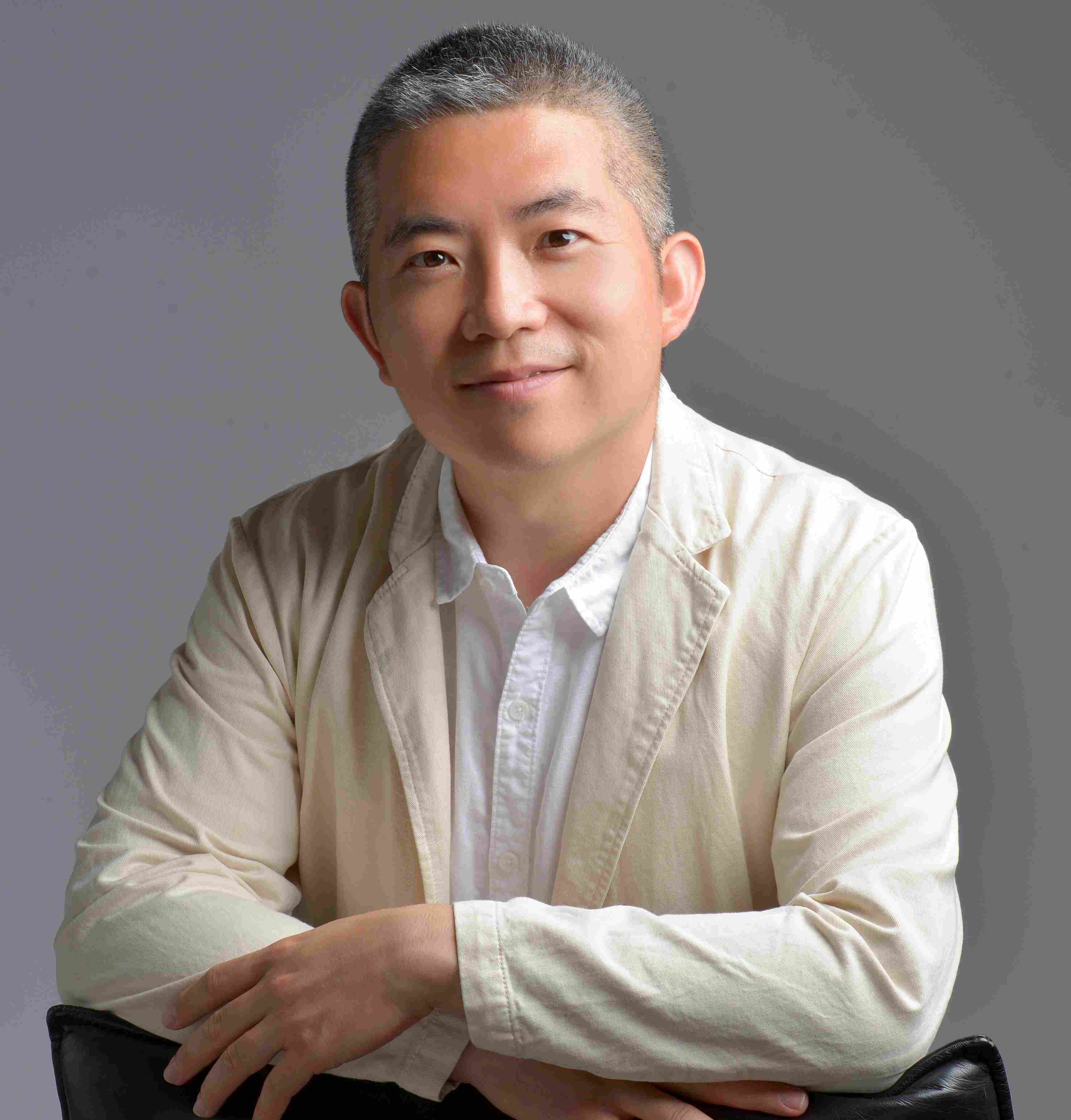 Yi Zeng