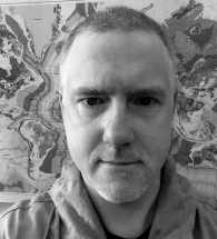 Dr Tobias Staal