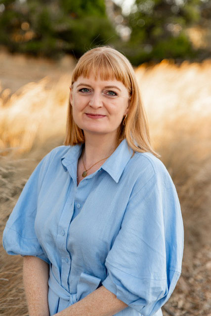 Headshot of Elise Whitmore