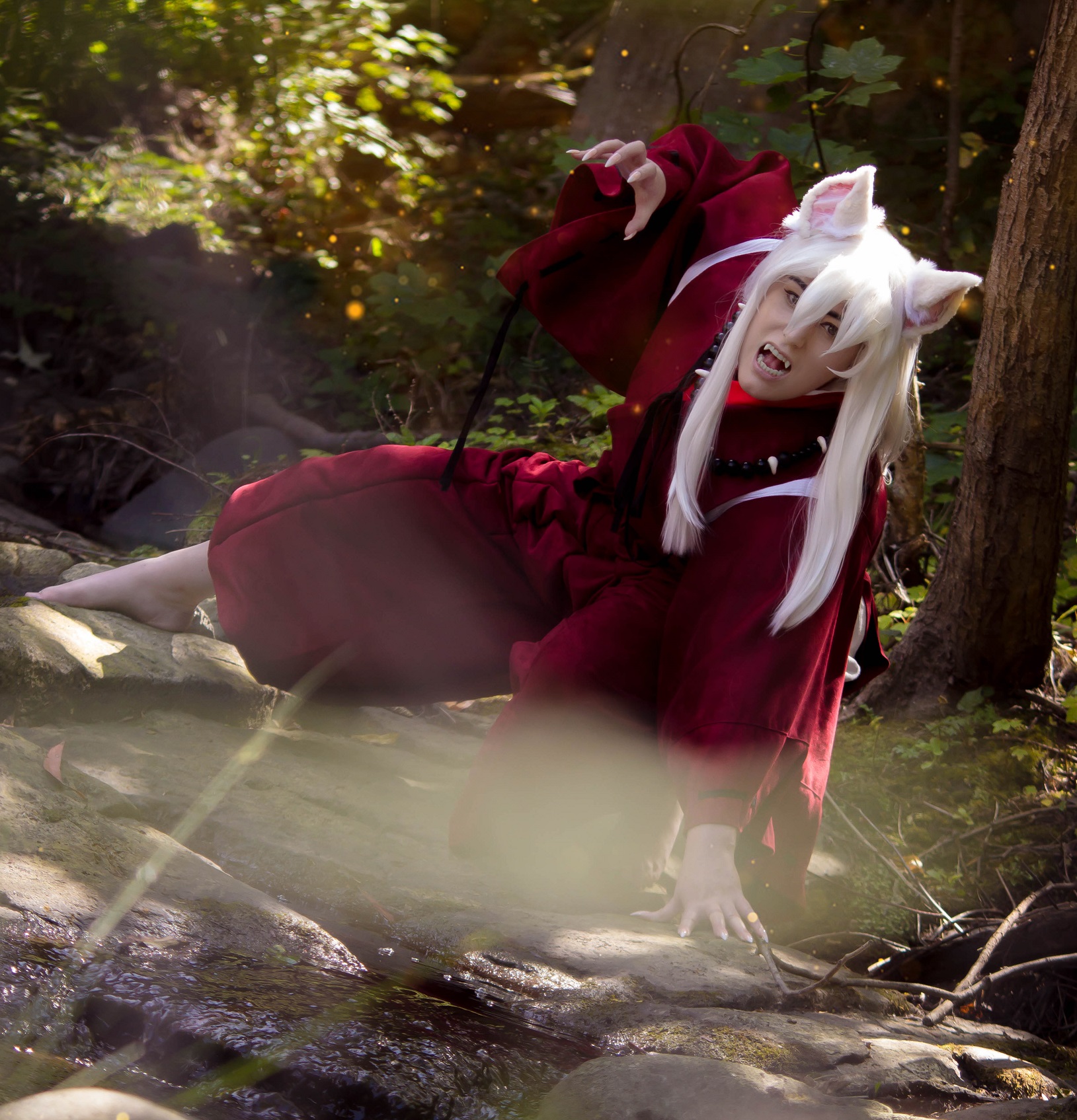 Cosplayer Sammit as Inuyasha from Inuyasha (costume by Emerald L King, photography and edit by Tessu)