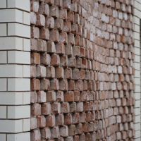 This is How a Complex Brick Wall is Built Using Augmented Reality
